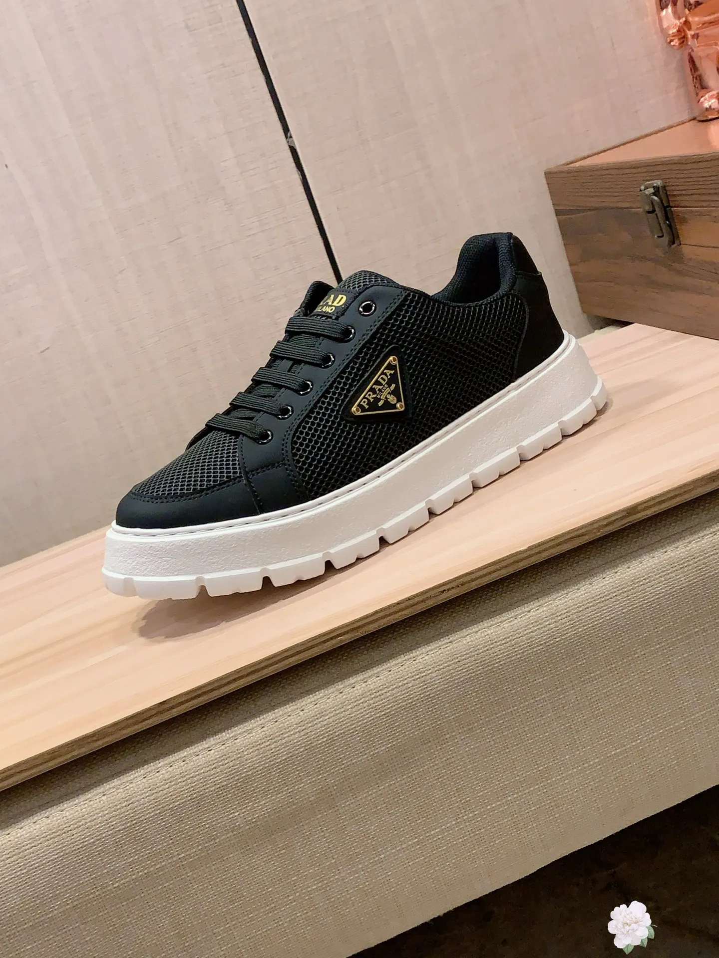 Men's Men's Shoes💰442💰💰🎩🎩[Lightning][Lightning] "PRADA*" The latest and most popular casual shoes, top brand [seduce] luxury ~ purchasing agency, top quality ~. [Strong] The upper is made of imported breathable and polished cowhide material ➕ Breathable sheepskin feet (•) with fine workmanship. Original stylish and stylish soft rubber wear-resistant and non-slip outsole, light and comfortable on the feet, the real thing looks better when photographed, 305: code: 38-44, 3️⃣ colors selected